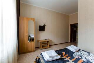 Гостиница Корона Домбай Улучшенный двухместный номер с 1 кроватью или 2 отдельными кроватями, вид на горы-9