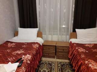 Гостиница Корона Домбай Улучшенный двухместный номер с 1 кроватью или 2 отдельными кроватями, вид на горы-14